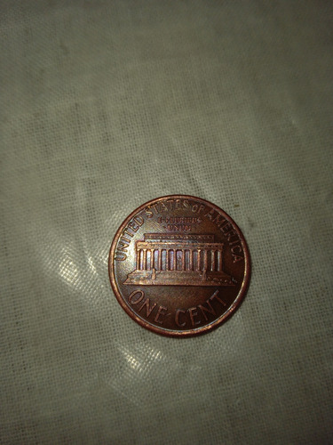 Imagen 2 de 2 de Moneda De Un Centavo Estadounidense Con Marca De Ceca