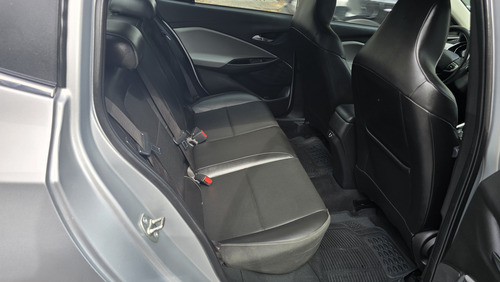 Chevrolet Onix 1.2t Premier L At