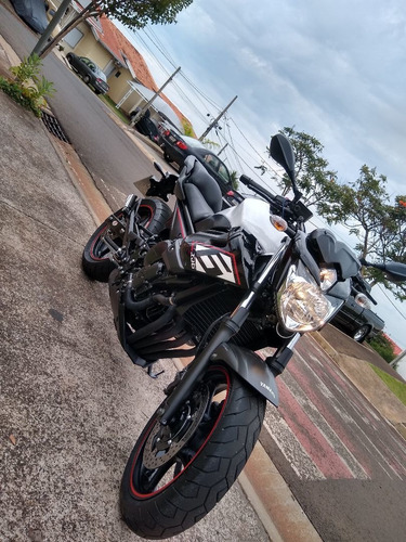 Imagem 1 de 6 de Yamaha Xj6 N Sp Abs