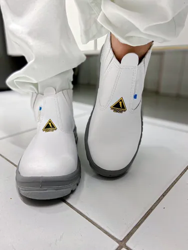 Bota de hotsell segurança feminina branca