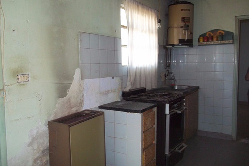 Imagen 5 de 8 de Chalet 2 Amb. A Reciclar