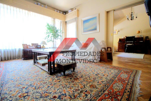 Apartamento En Venta 4 Dormitorios - Pocitos