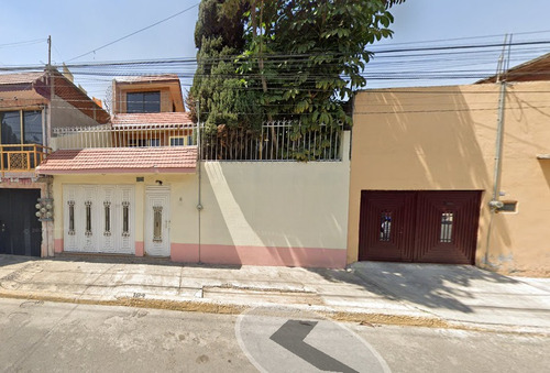 Casa En Venta En Flores Mexicanas 184, Benito Juárez, 57000 Cdad. Nezahualcóyotl, Méx Ajrj