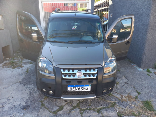 Fiat Doblo 1.8 16v Adventure Xingu Locker Flex 5p