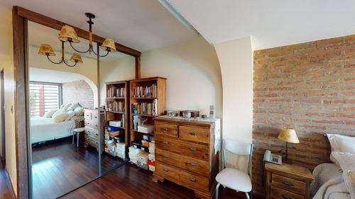 Excelente Casa 5 Ambientes Con Parque En Flores