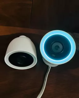 Google - Cámara De Seguridad Para Exteriores Nest Cam Iq.