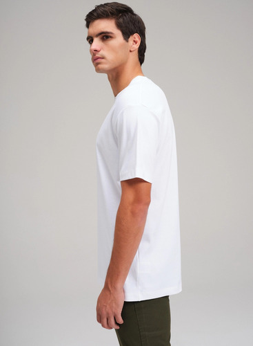 Remera Etiqueta Negra Cuello Redondo Boxy Luxury Touch I25
