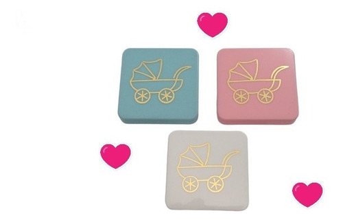 Imagem 1 de 4 de 12 Caixas Acrílica 4x4 Cm Gravura Carrinho Bebê Lembrancinha
