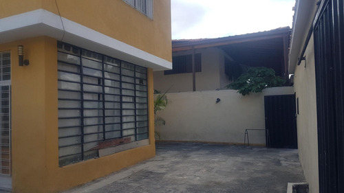 Imagen 13 de 14 de Ramiro E. Ruiz Vende Casa En El Paraíso Mls #22-823