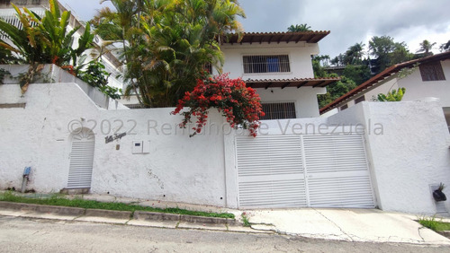 Casa En Venta En La Urbanizacion Santa Marta De El Cafetal, Caracas 23-91 Mvg