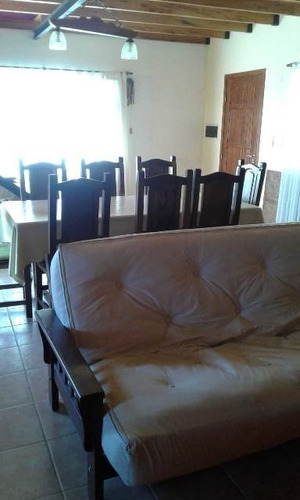 Hermoso Chalet En El Barrio Residencial Las Lomas
