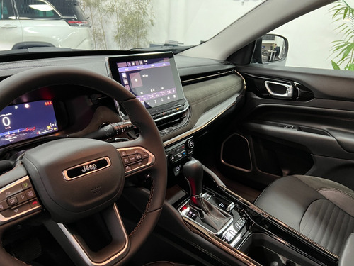 Imagen 10 de 13 de Nueva Jeep Commander 2.0 Tdi At9 4x4 7 Asientos Sport Cars