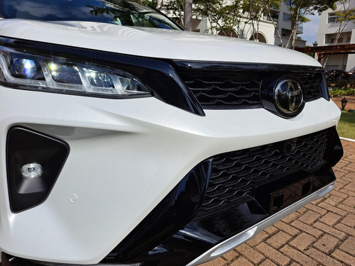 Toyota SW4 2.8 D-4D Turbo Diesel Diamond 7 Lugares 4x4