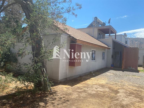 Casa En Venta De 4 Dorm. En Machalí