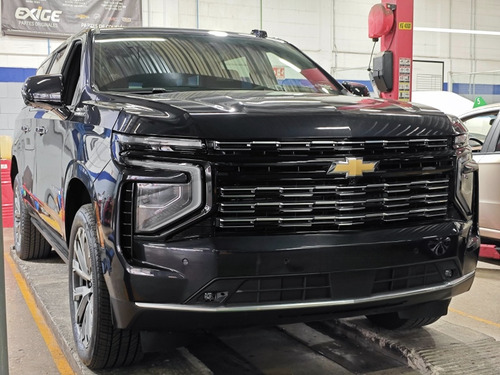 Chevrolet Suburban HIGH COUNTRY
