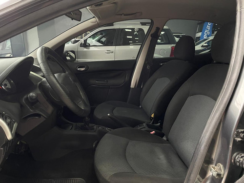 Peugeot 207 207 Hatch XR 1.4 8V (flex) 4p