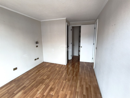Excelente Departamento En Arriendo De 2 Dorm. En Santiago