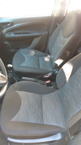 Fiat Uno 2016 1.0 Attractive Flex 5p