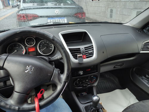 Imagem 6 de 10 de Peugeot 207 2010 1.4 Xr Flex 5p