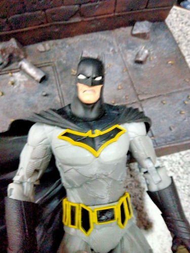 Dc Multiverse Batman, Dark Nights: Metal, Suelto Con 2 Armas (Usado)