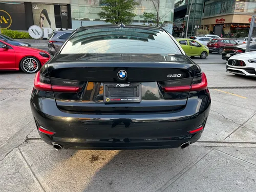 BMW Serie 3 2.0 330ia Sport Line At