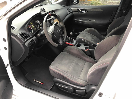 Imagen 8 de 12 de Nissan Sentra 2018 1.6 T Nismo Mt