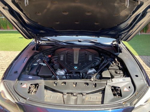 Imagem 10 de 15 de Bmw 750 4.4 2012 Star Veiculos