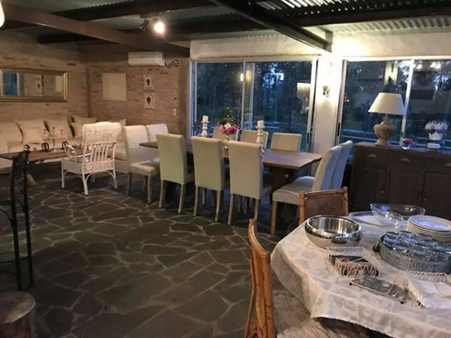 Venta De Casa De Campo En Canelones