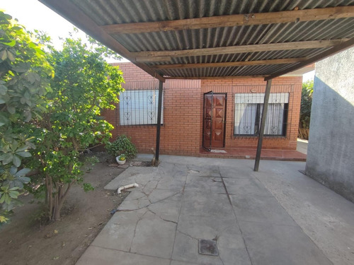 Imagen 4 de 23 de Casa De 3 Ambientes Con Cochera Y Local Excelente Ubicacion