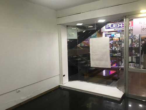 Arriendo De Local En Galeria En Puerto Montt (83614)