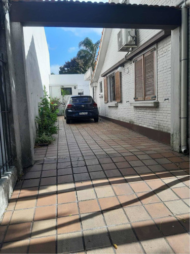 Casa Con Jardín