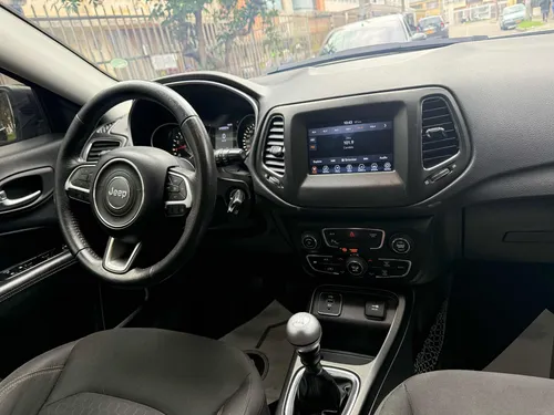 Jeep Compass 2.4 Sport 4x2