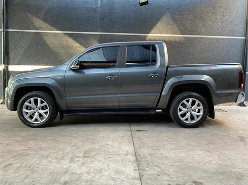 Imagem 3 de 10 de Volkswagen Amarok 3.0 Highline Cab. Dupla V6 4x4 Aut. 4p