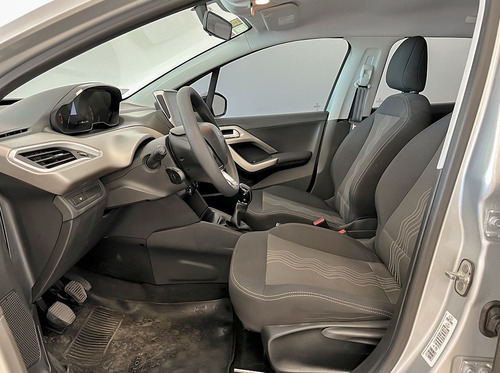 Imagen 15 de 24 de Peugeot 2008 Allure 1.6