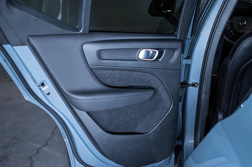 Volvo Xc40 Momentum 2021. Impecable. Trato Directo Y Seguro.