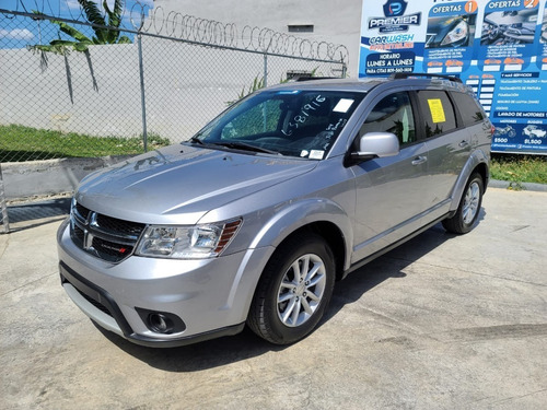 Imagen 3 de 15 de Dodge Journey Sxt