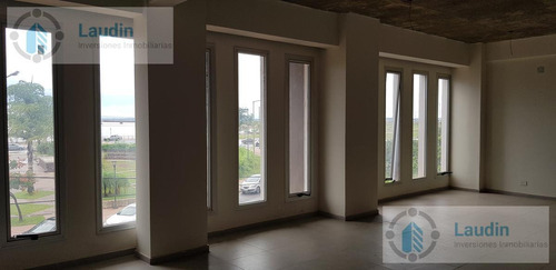 Imagen 2 de 9 de Se Vende Piso Completo Para Oficinas - Posadas