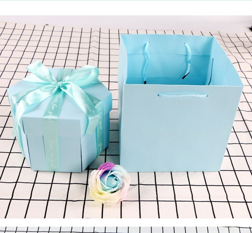 Imagen 1 de 3 de Photo Box Sorpresa Hexagonal [incluye 30 Fotos Impresas)