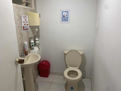 Imagen 16 de 17 de Casa Comercial En Arriendo Cra 43b Cll 80
