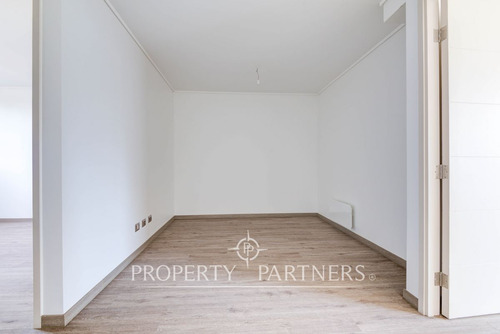 Amplio Townhouse En Excelente Ubicación 4d 3b 2e
