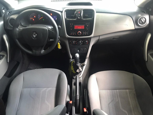 Renault Logan 2016 1.0 16v Expression Hi-flex 4p