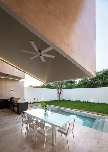 Residencia En Venta En Exclusiva Privada Verona San Angelo, Al Norte De Mérida