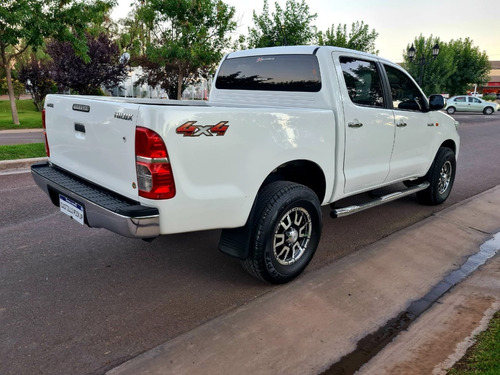 Toyota Hilux 2.5 Tdi C/d 4x4 Dx Pack 2abg Abs (120cv) (l12)
