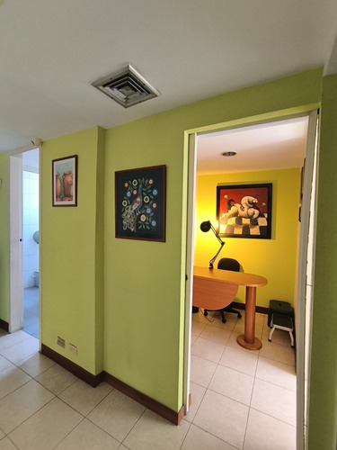 Consultorio Medico Bucaral, La Salle Los Caobos, Caracas