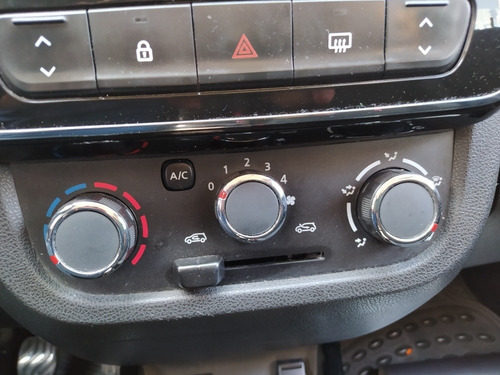 Imagen 14 de 15 de Renault Kwid 2020 1.0 Sce 66cv Iconic