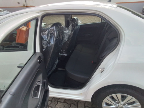 Volkswagen Voyage 1.0 12V MPI TOTALFLEX 4P MANUAL
