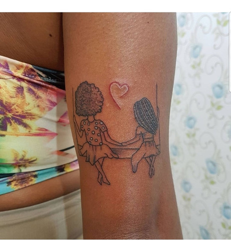 Imagem 1 de 5 de Tatuagem