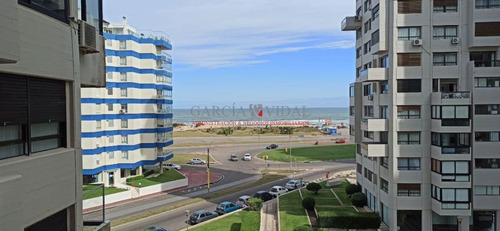 Imagen 1 de 13 de Venta De Apartamento 3 Dormitorios Playa Brava Vista Al Mar!