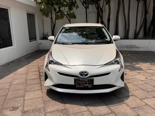 Toyota Prius 1.8 Premium Cvt