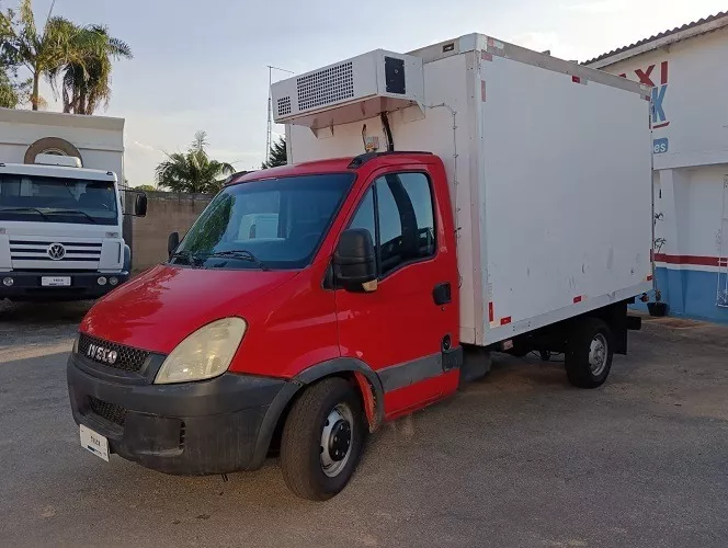 Iveco Daily 35s14 Baú Refrigerado Ano 2013 !!!!